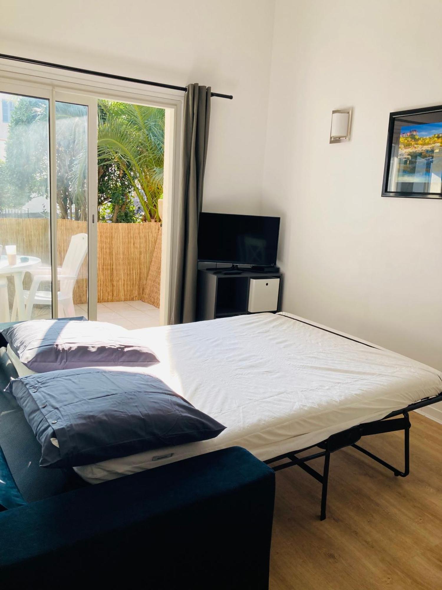 Apartamento Charming 1 Bedroom Flat, Center With Pool And Car Park *